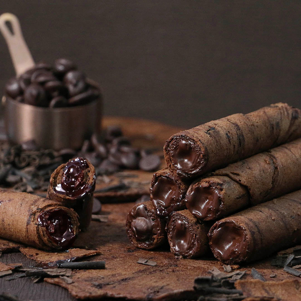 Hiwalk - 70% Dark Chocolate Filled Extra Thick Egg Rolls (8 rolls in a box)